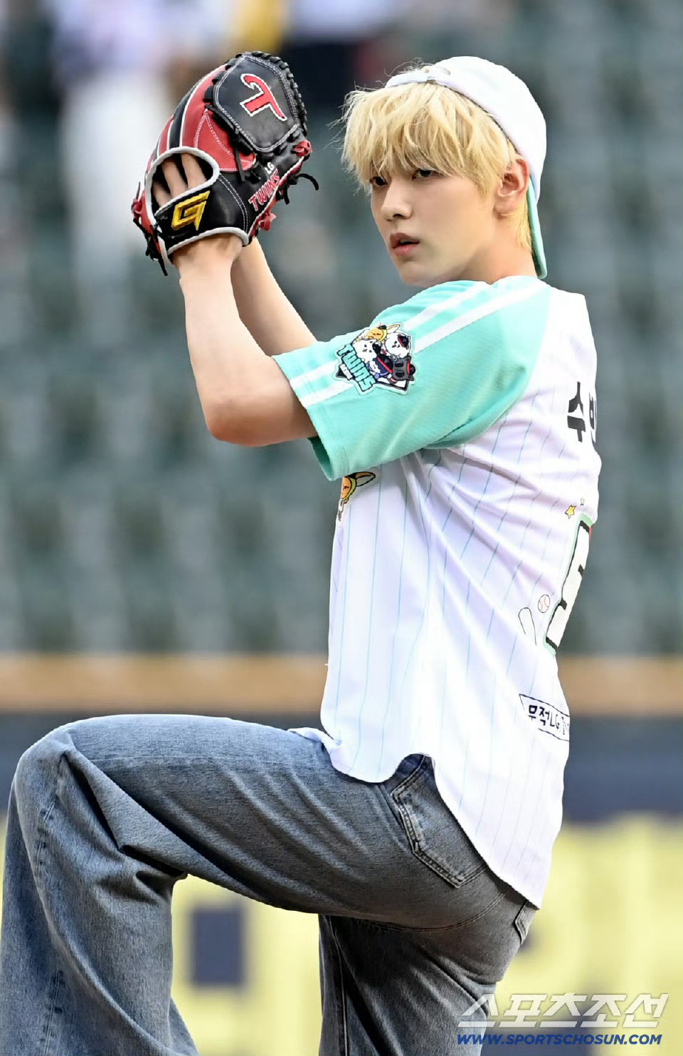 今天的崔秀彬开球⚾新闻图什么水平 ​​​