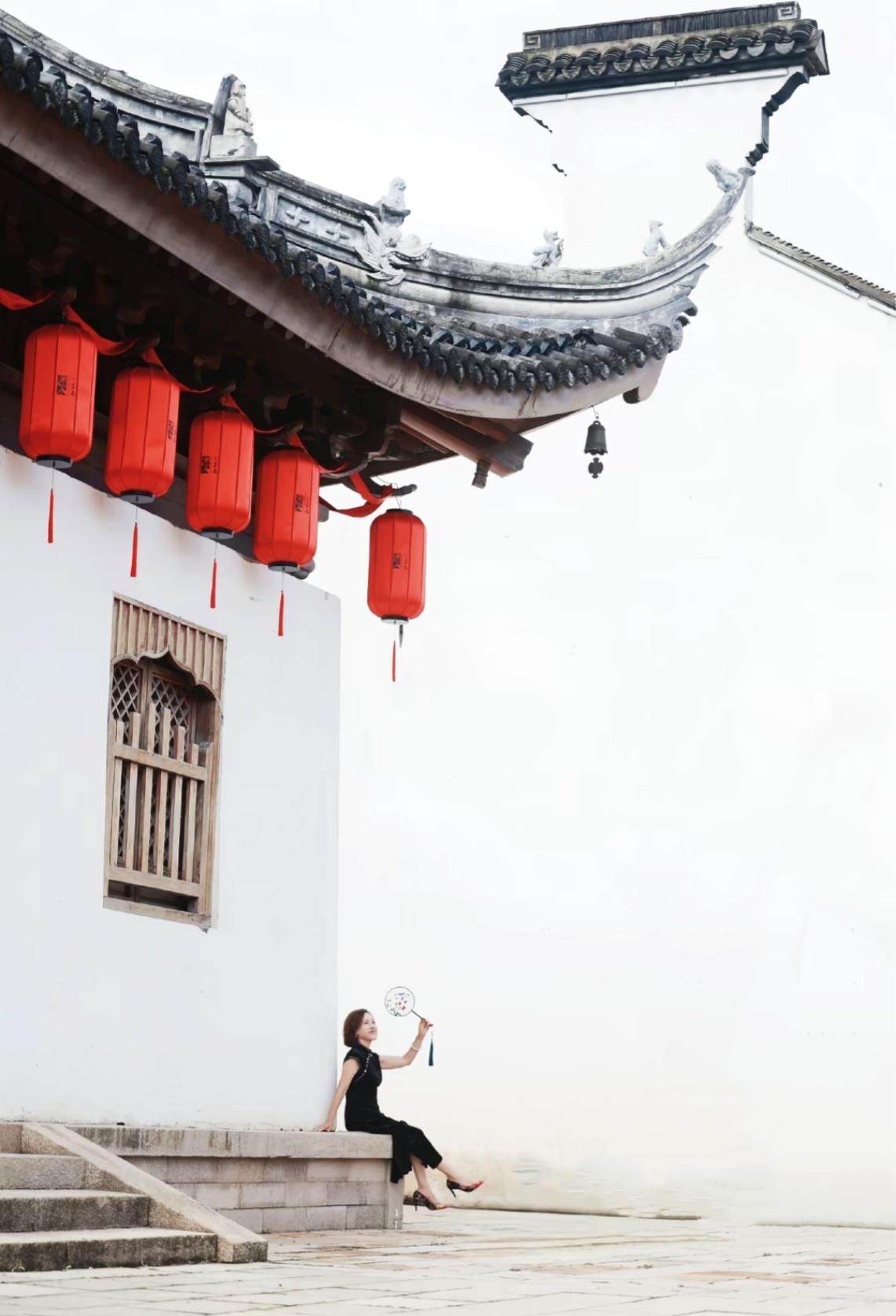 女人须知：嫁有钱人，需要有资本

很多女人渴望嫁入豪门，本质上是想不劳而获、坐享