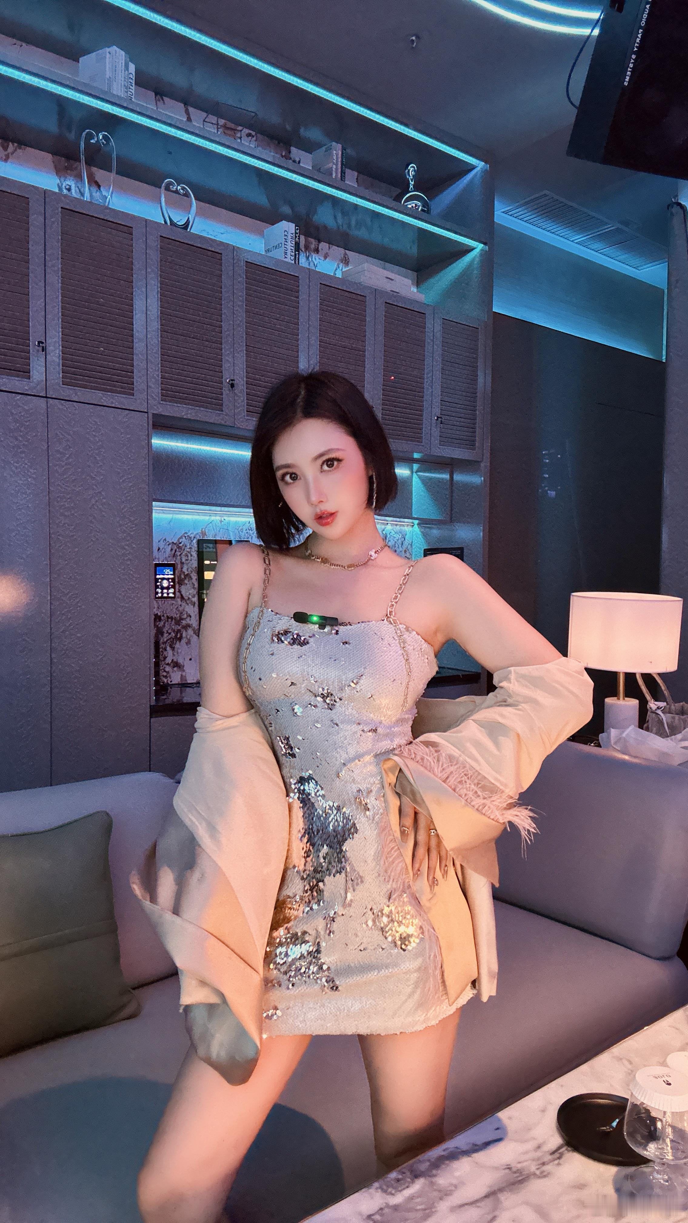 #长期吃太饱身体会发生什么变化#每天都好饿啊[佩奇]  ​​​