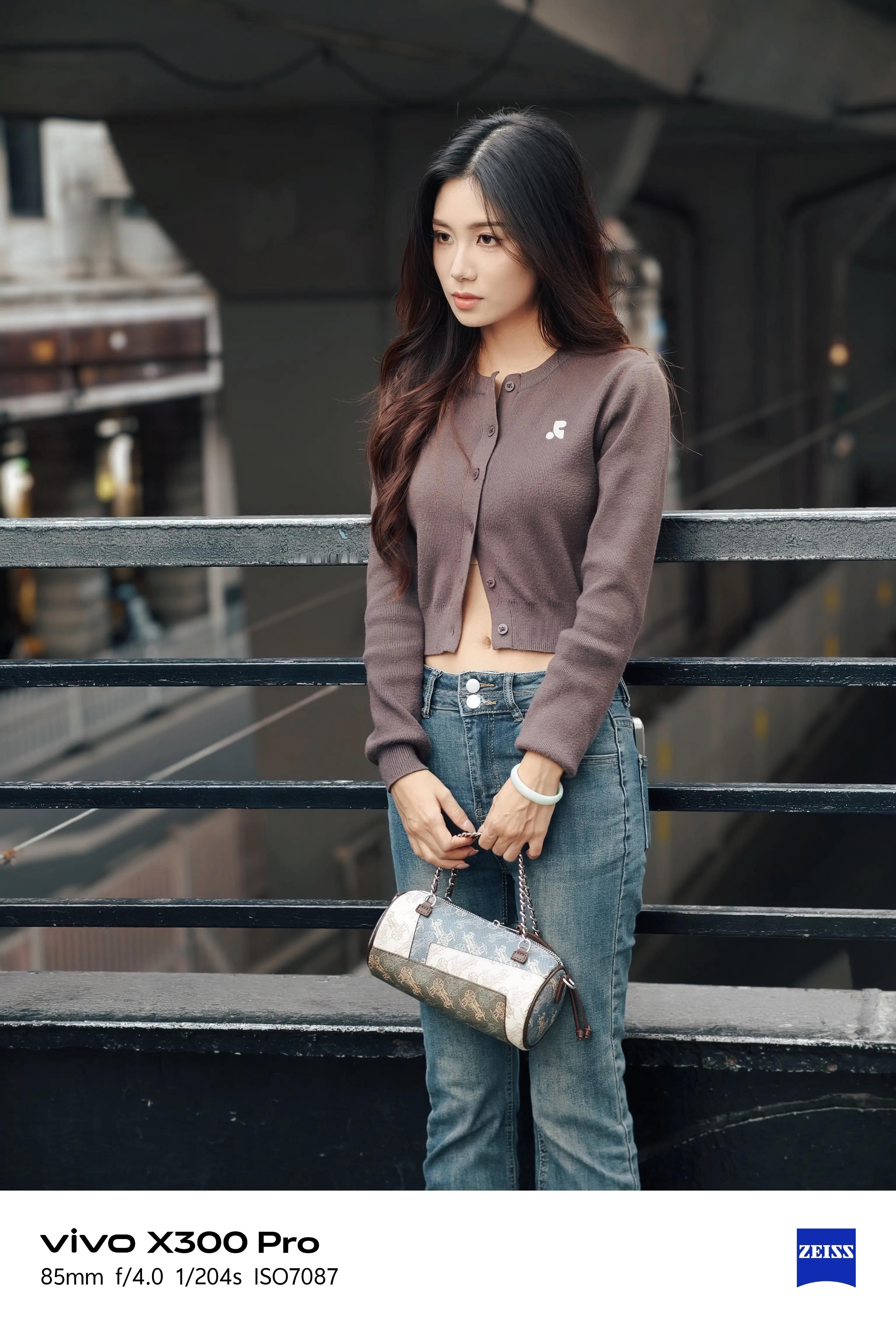 vivo X300 Pro人像作品85mm焦距、f/4.0光圈、1/204s快门