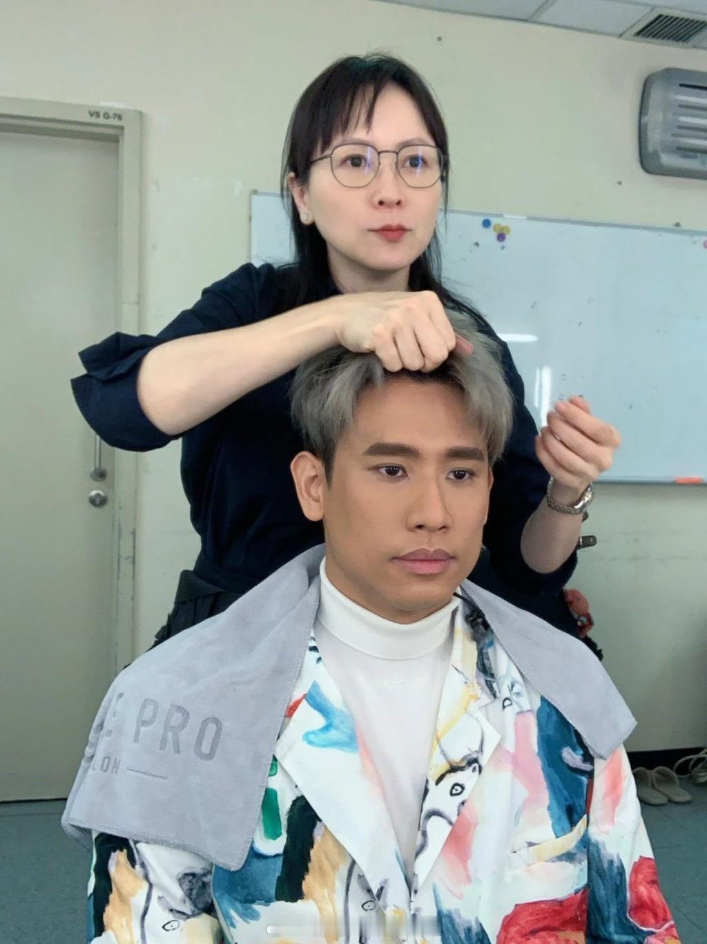 尹景顺成《中年好声音4》大热，《东周刊》独家直击狂操44吋胸肌备战，誓夺总冠军《