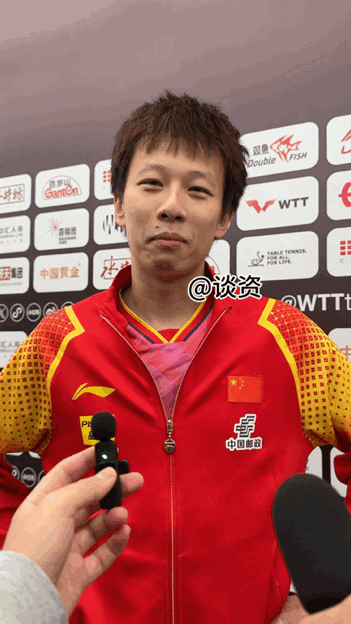 记者贴脸开大时尚达人林高远
提及外协夸赞小林的超强时尚表现力

林高远：我时尚吗