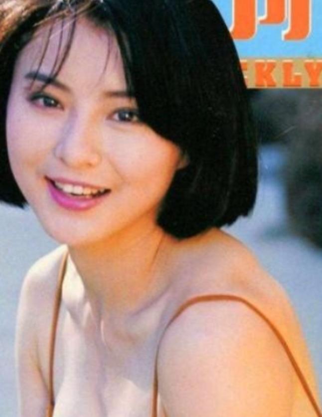 2007年，李赛凤趁丈夫出差，和体格壮硕的干儿子发生了亲密接触，正当两人关系暧昧