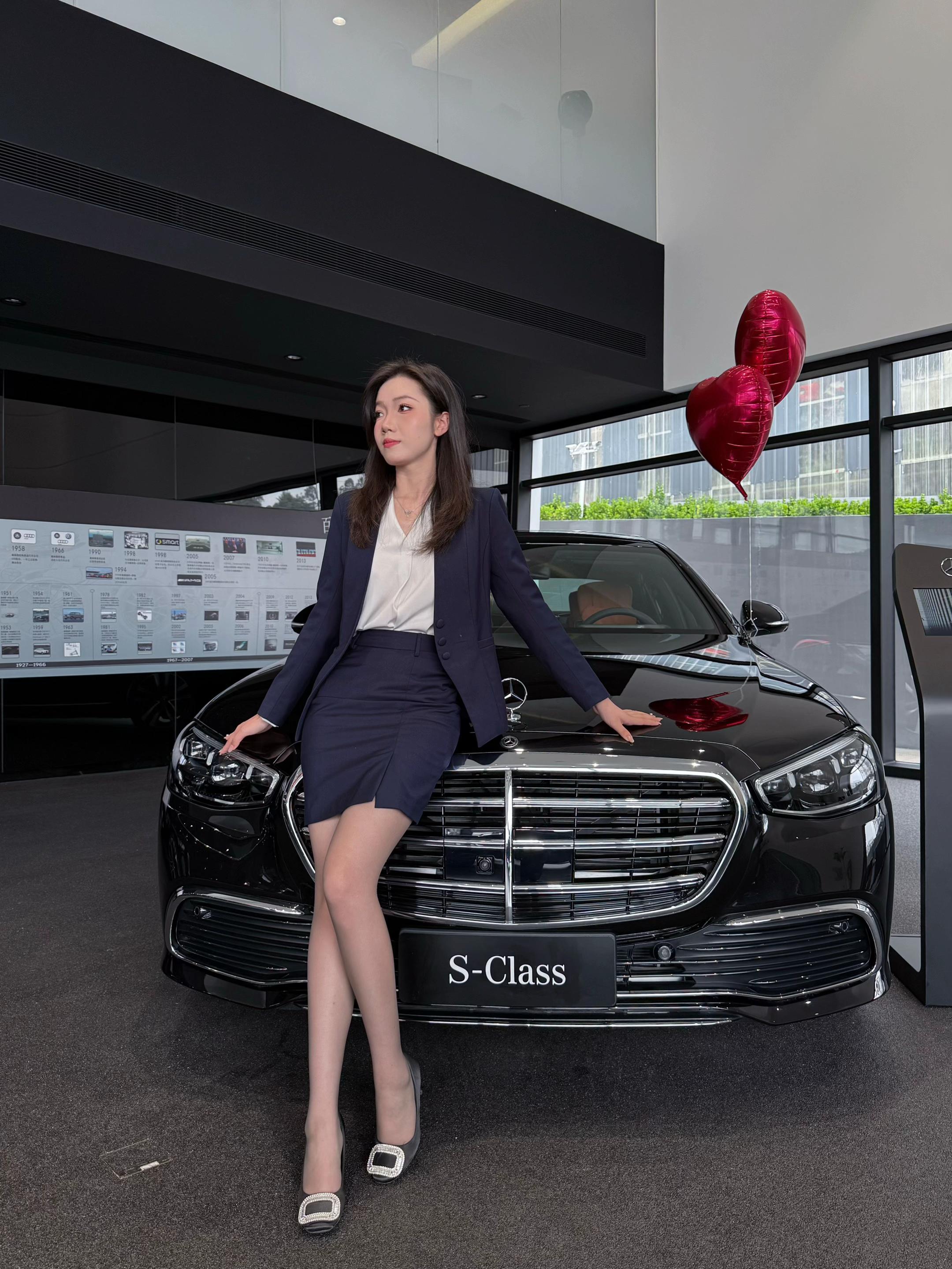 网络上已经人均法拉利了，现实生活中一台S级是多少人的梦想