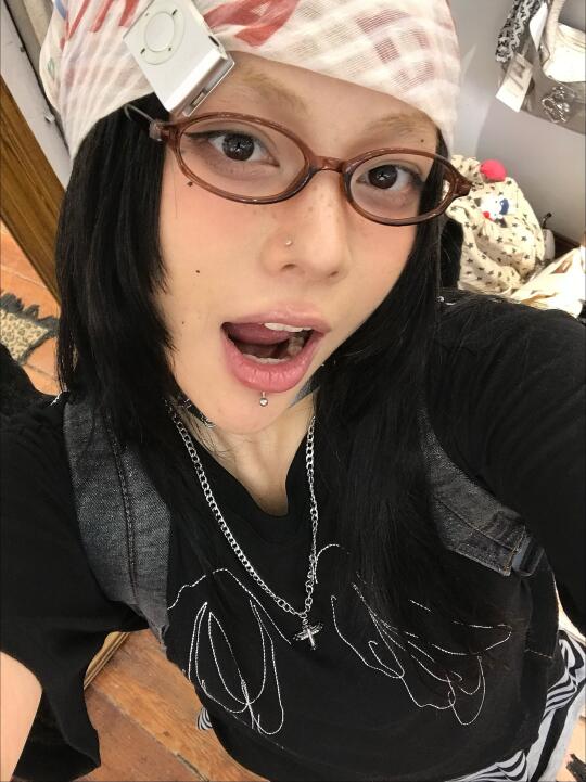 月入多少才敢在工作日逛街