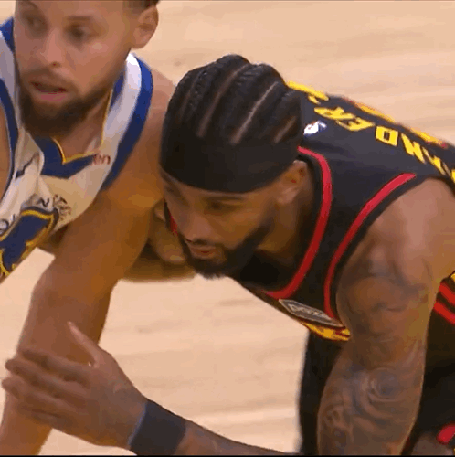 库里再玩骚操作，手活真的好！