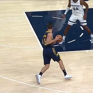 假传骗人上篮，知道他是谁不？ ​​​