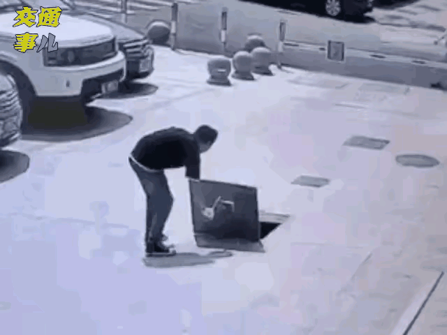 豪车一样有盲区，起步慢行观察很重要。