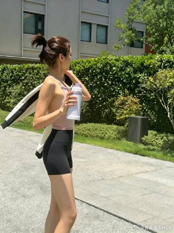 孙千的备忘录好有文采孙千松弛又漂亮的草原随拍 目光所及皆是美好，孙千行走草原，以