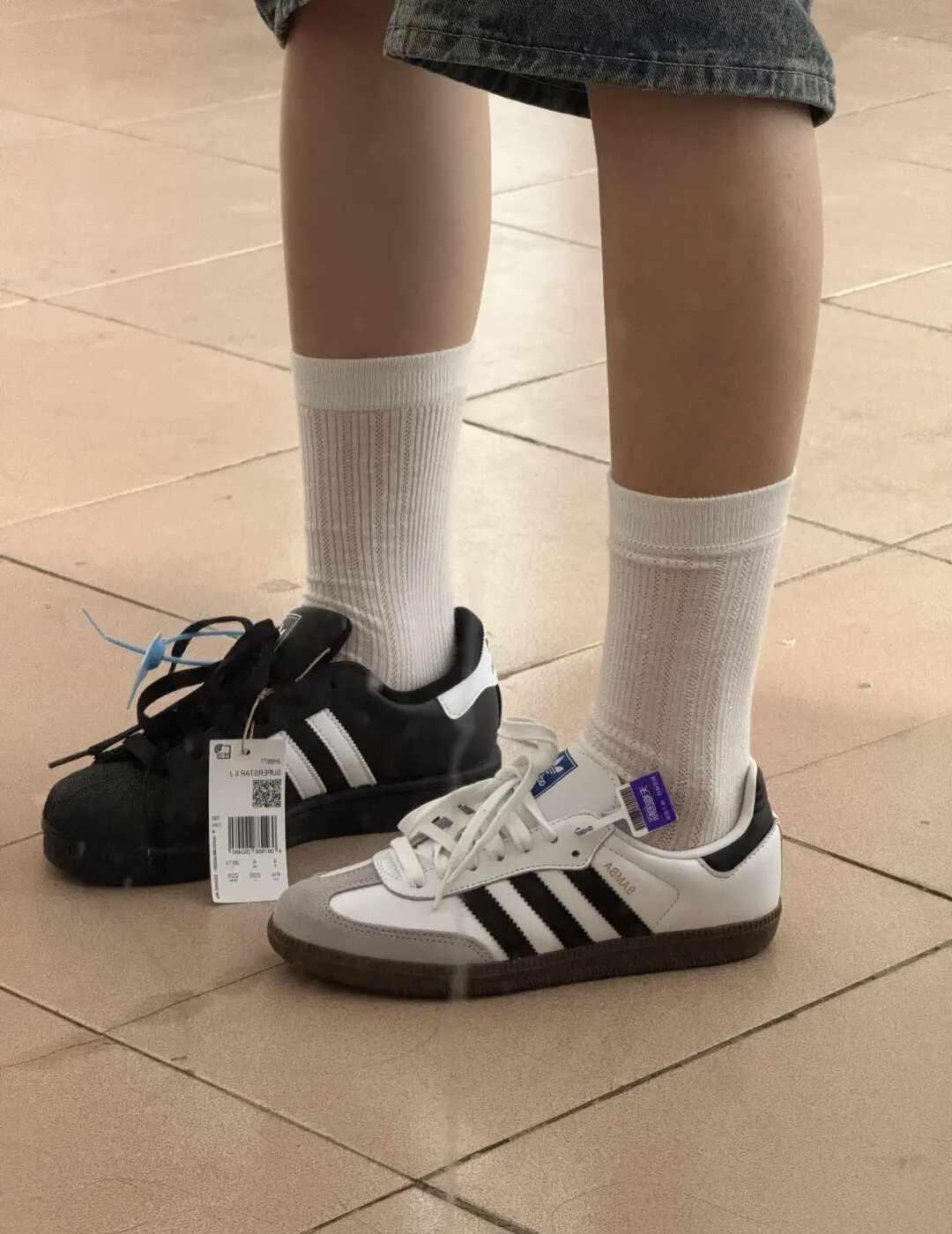 298💰极限二选一！选哪个颜色？
都太貌美了这两双
nb运动鞋一般穿36.5，