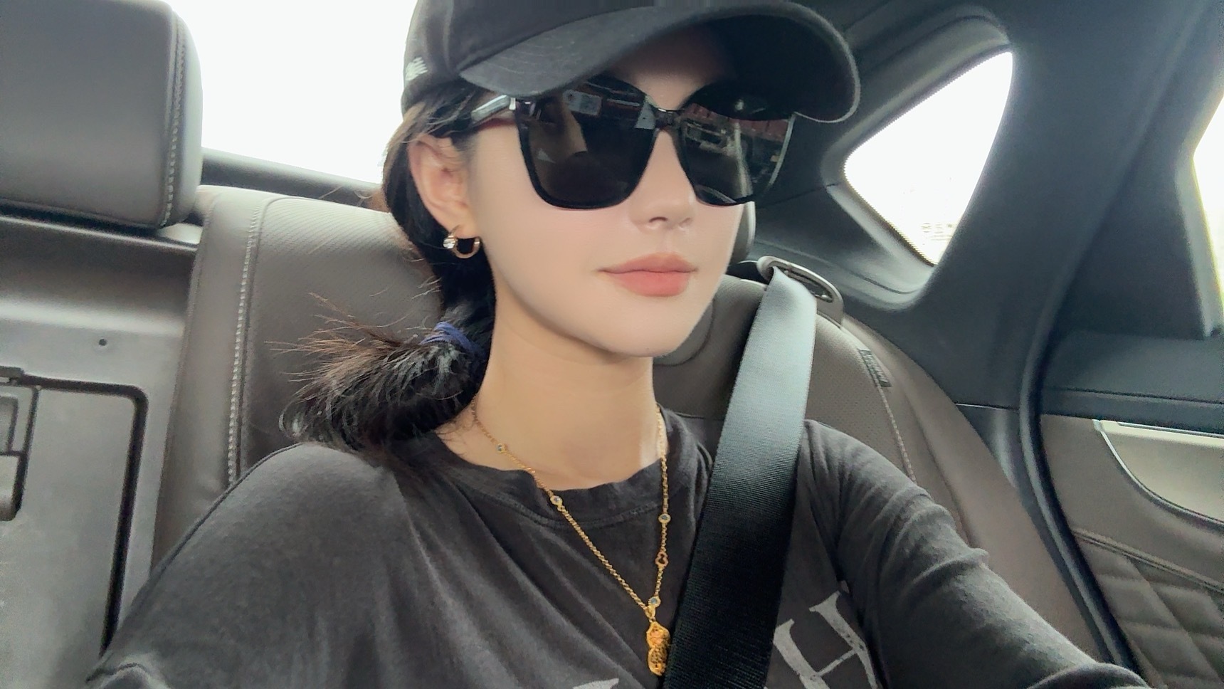 我们四个出个长差！！！去贵州啦✈️  ​​​