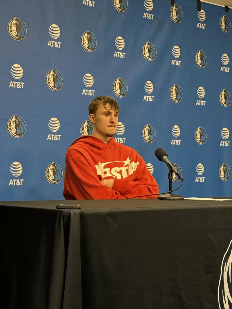 这个状元还是很有心气的。
弗拉格：这应该是我生涯至今，遭遇过最惨痛的连败了！
9