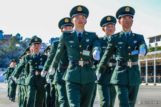 因老乡排长没去当炮兵专业考官，小于专业考试分数极低，加上文化考试总分于军校无缘而