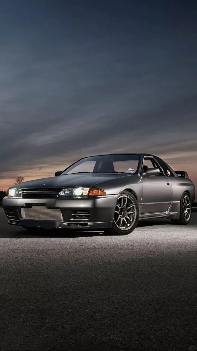 R32手机壁纸