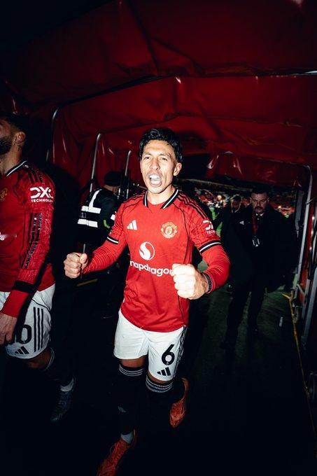 电讯报JD曼联计划就利马在对阵利兹联的比赛中被红牌罚下一事提出上诉。曼联