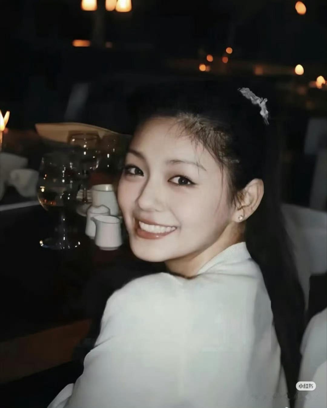 曝小S拒绝担任大S子女共同监护人台媒近日爆料称，小S曾婉拒大S生前提出的“担任一