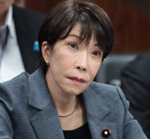 8月22日一大早，日本首相高市早苗在自己的社交媒体上发文，介绍了自己在首相官邸当