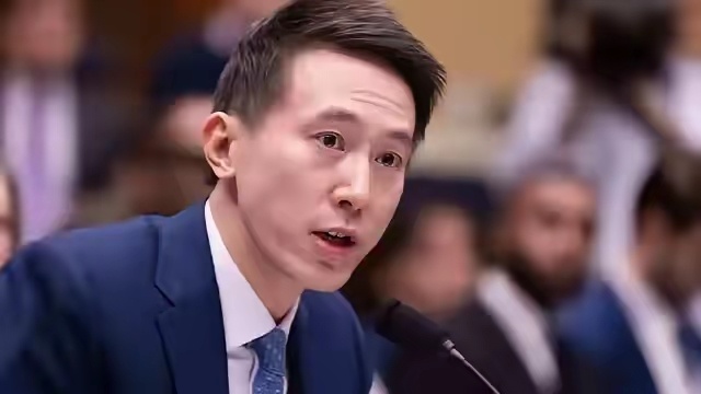TikTok成功恢复了在美国地区的服务，这无疑是一个重大的好消息！这意味着周受资