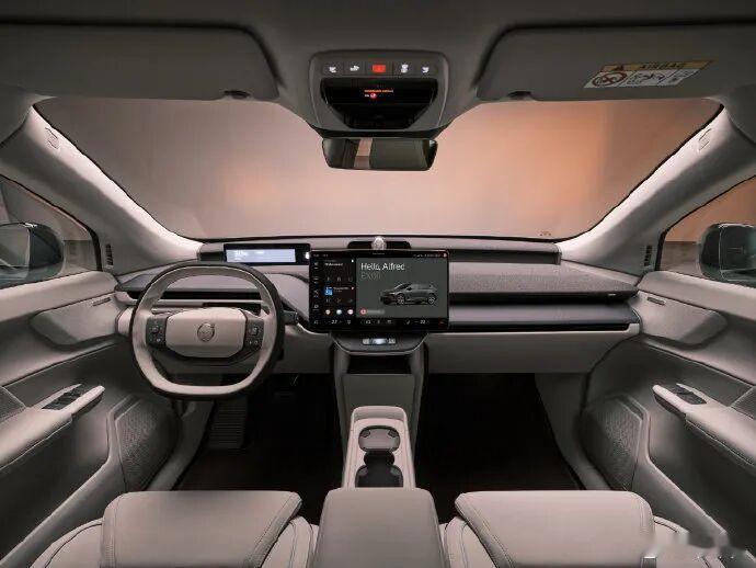 【纯电中型SUV！沃尔沃EX60全球首发】1月21日，沃尔沃汽车旗下全新纯电SU