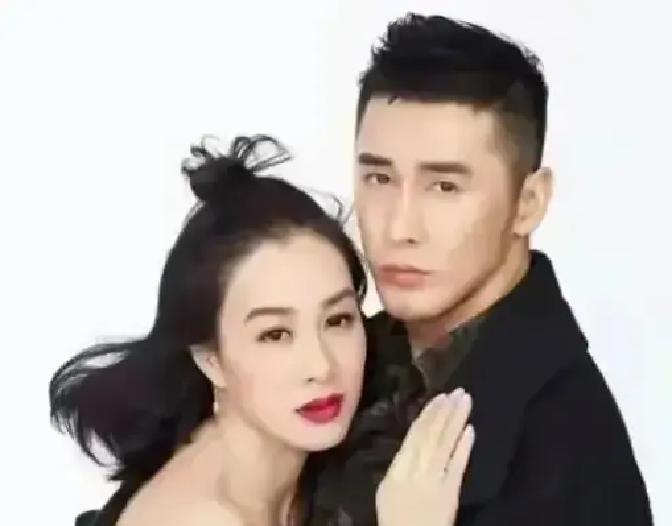 卡里只剩5万块钱，在北京租着小单间的33岁北漂穷小子，居然把身价十亿、大他12岁