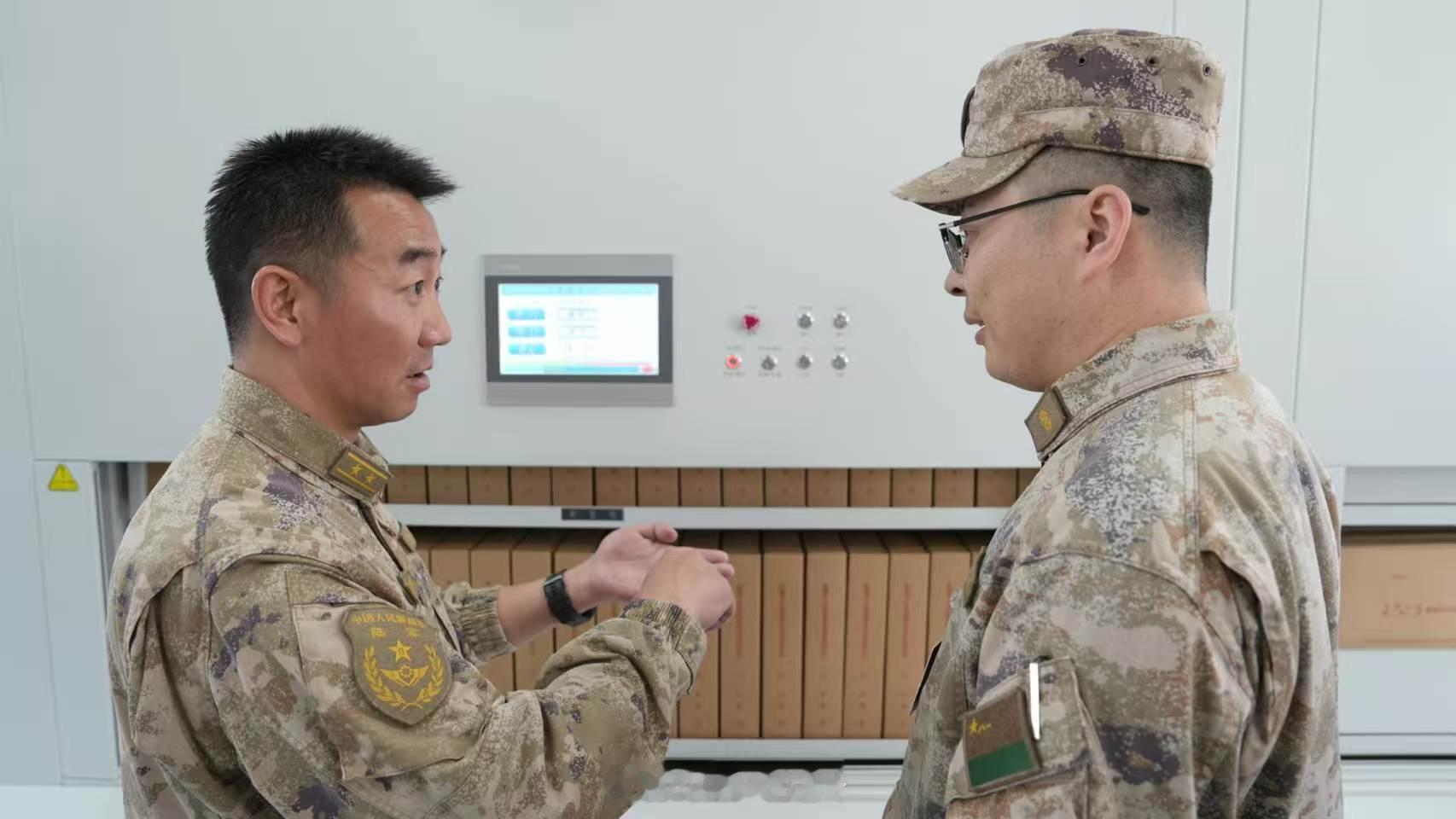 【陆军弹药技术保障机构 “互鉴互学” 活动在新疆军区某部举办】近日，陆军弹药技术