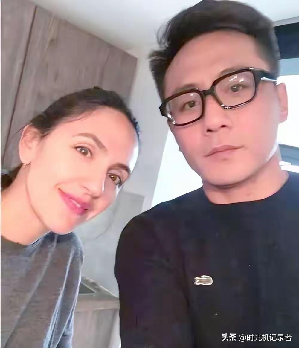 刘烨真的是争气，被谢娜甩了，度过想不开的日子，刘烨后来找了更优秀的安娜，生了一儿