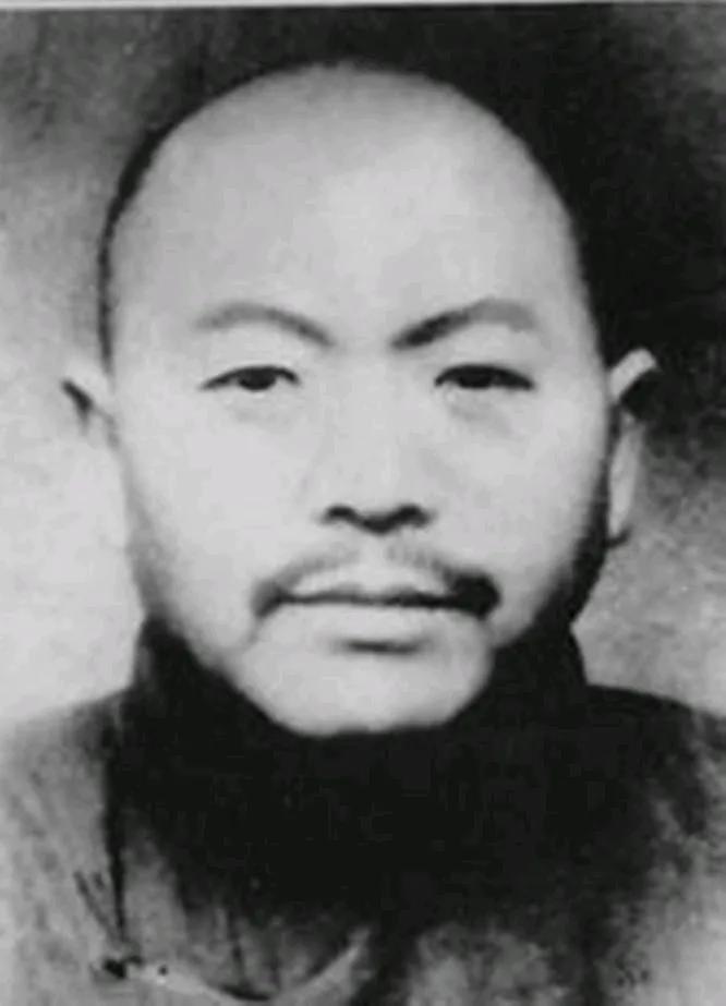 1941年，日军抓来30多个姑娘，意图将她们送进慰安所，姑娘们绝望痛哭。这时，一