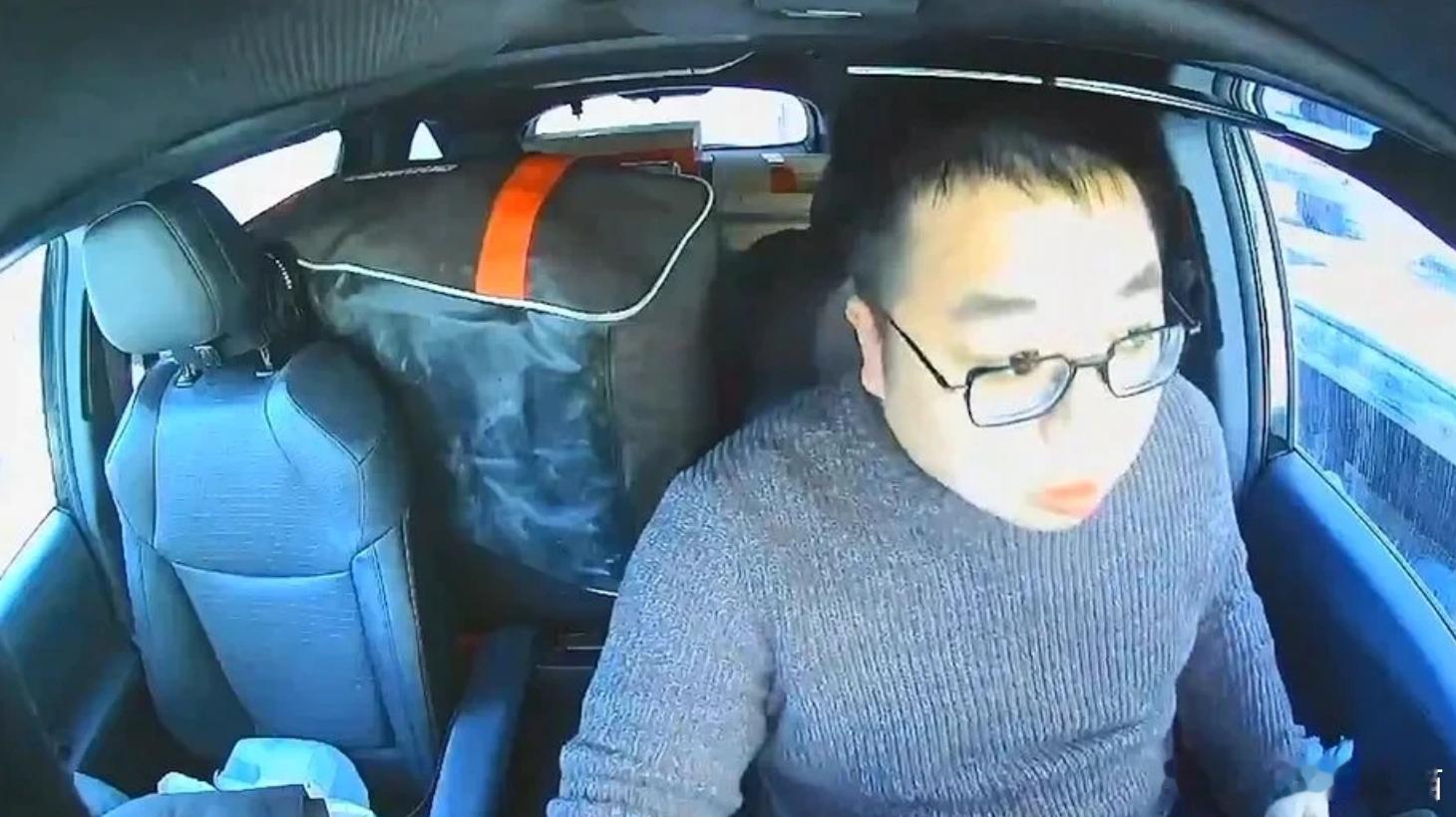 美国华裔司机微信接单运送200磅大麻：被判有罪，绿卡或被撤销一名美国华裔司机通过