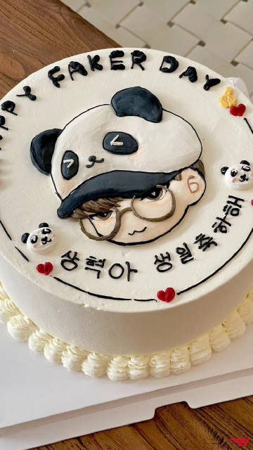 #Faker#  #T1# 今天是Faker选手28岁生日！现在在中国的Fake