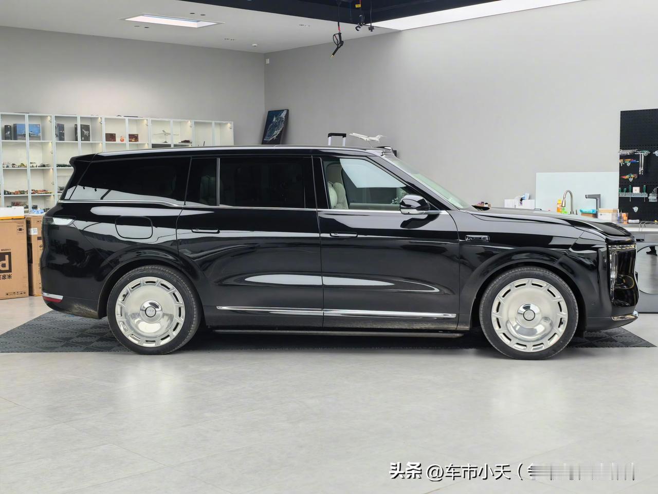 智己LS9搞洗浴设备，蓝电E5plus搞电磁炉。这些功能可能在很多消费者看来比较