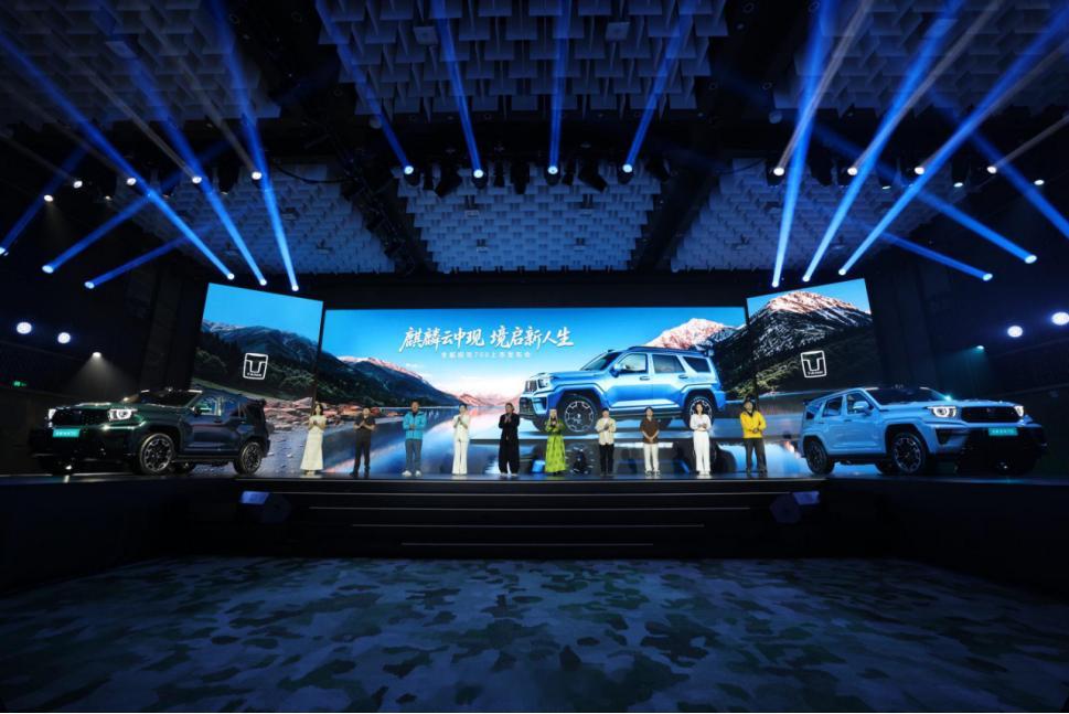 今天全新坦克700正式上市，42.8万起的价格，让不少想入手高端硬派越野的人，看