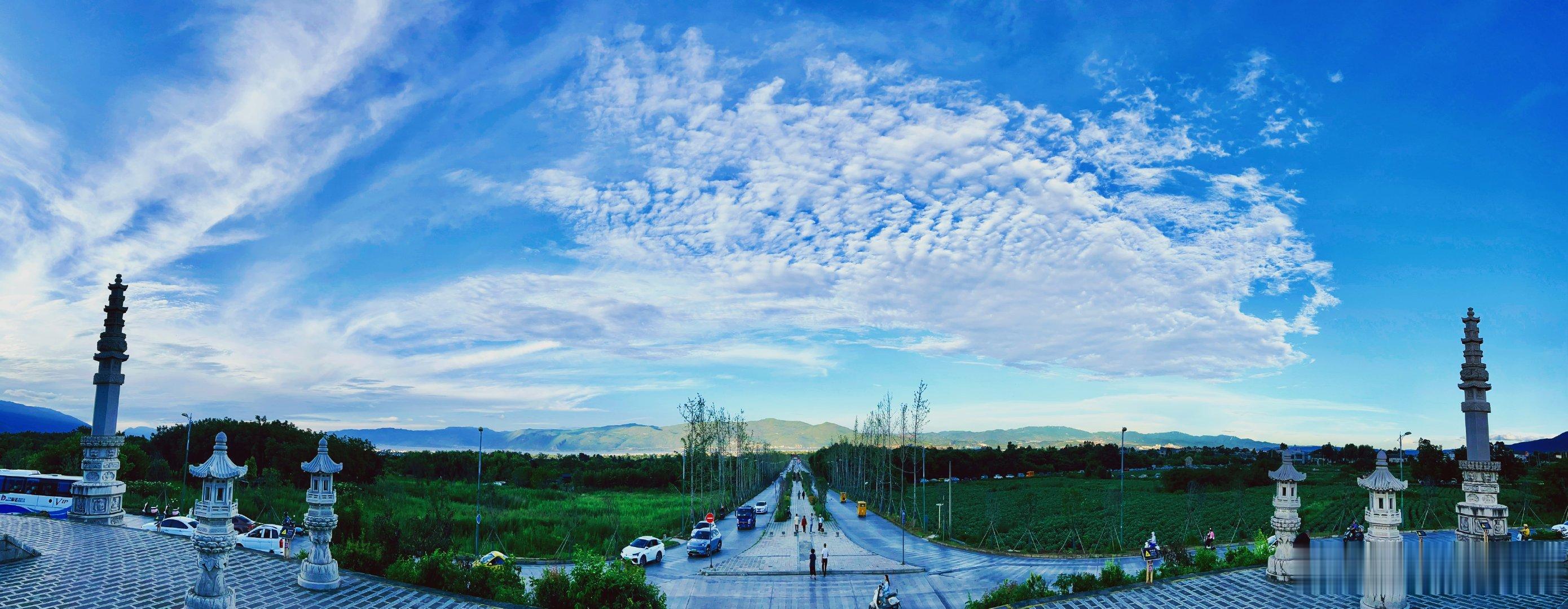 全幅洱海夕景图此时此刻 20260722。周三。六月初九。冒个泡