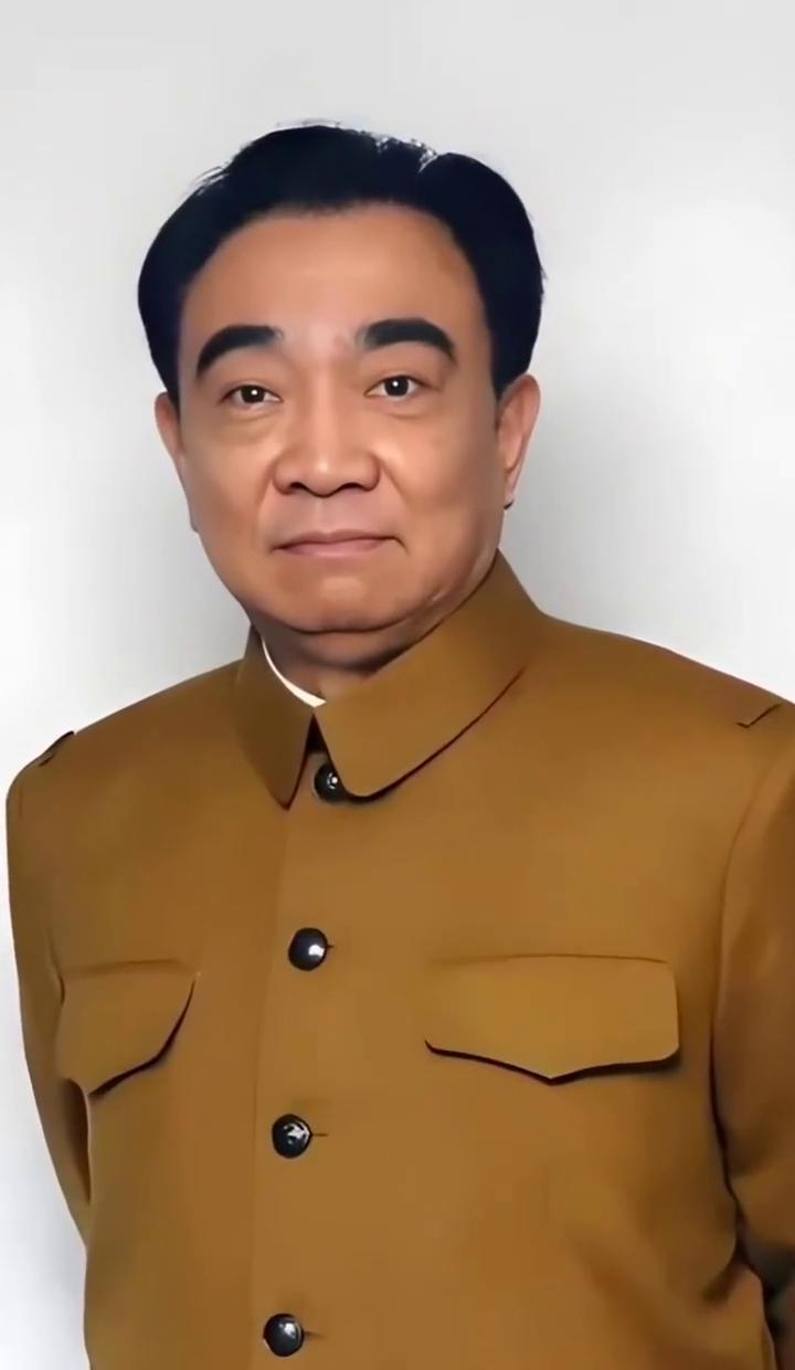 六小龄童直播挥棒，金箍棒划破空气那声“咻”，弹幕齐刷DNA动了。
86版重播40