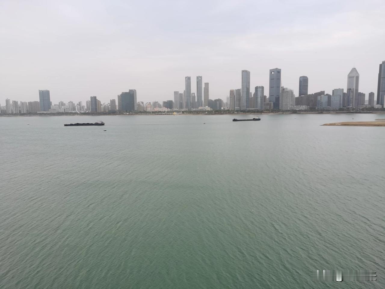 《雨水》

春风化雨时，润物无声事

大地春回来，希望无限美