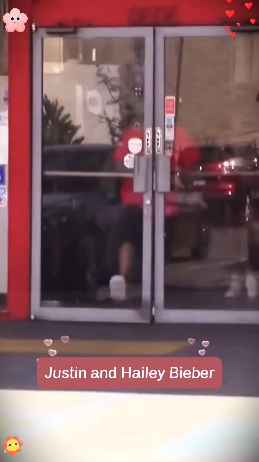 Justin and Hailey Bieber。