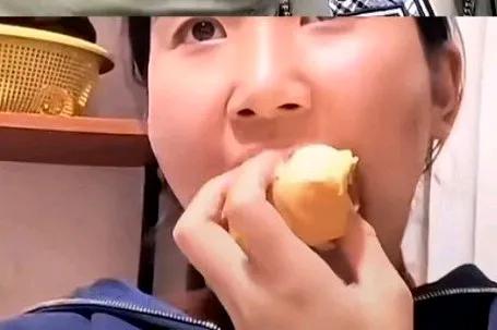 瑞士卷儿做梦都想不到啊，自己一个蛋糕能火成这样，这个男的过分了啊，男人的脸都让你