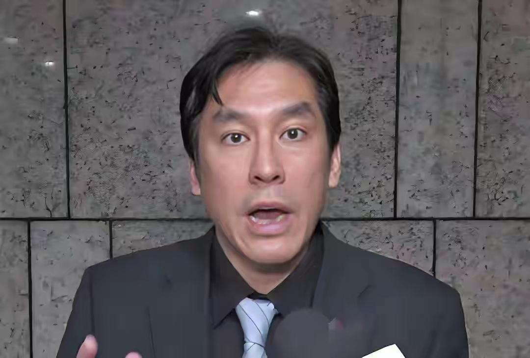 台独分子、绿媒人黄瑋瀚叫嚣：“就算川普支持统一我也不接受。”
     看看黄瑋
