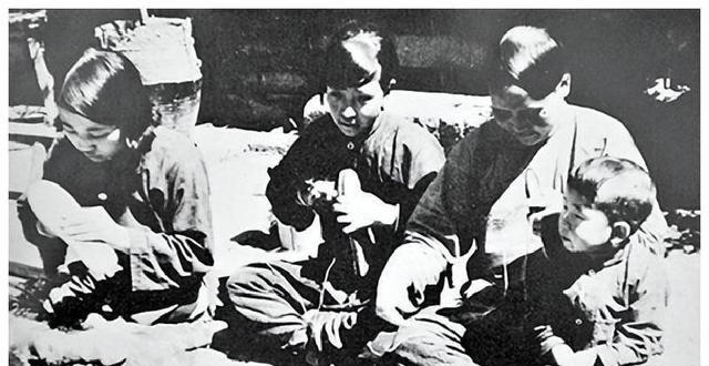 “她怀了鬼子的孩子！”山西农妇被50多名鬼子排队糟蹋，并且怀上了日本孩子，村里人