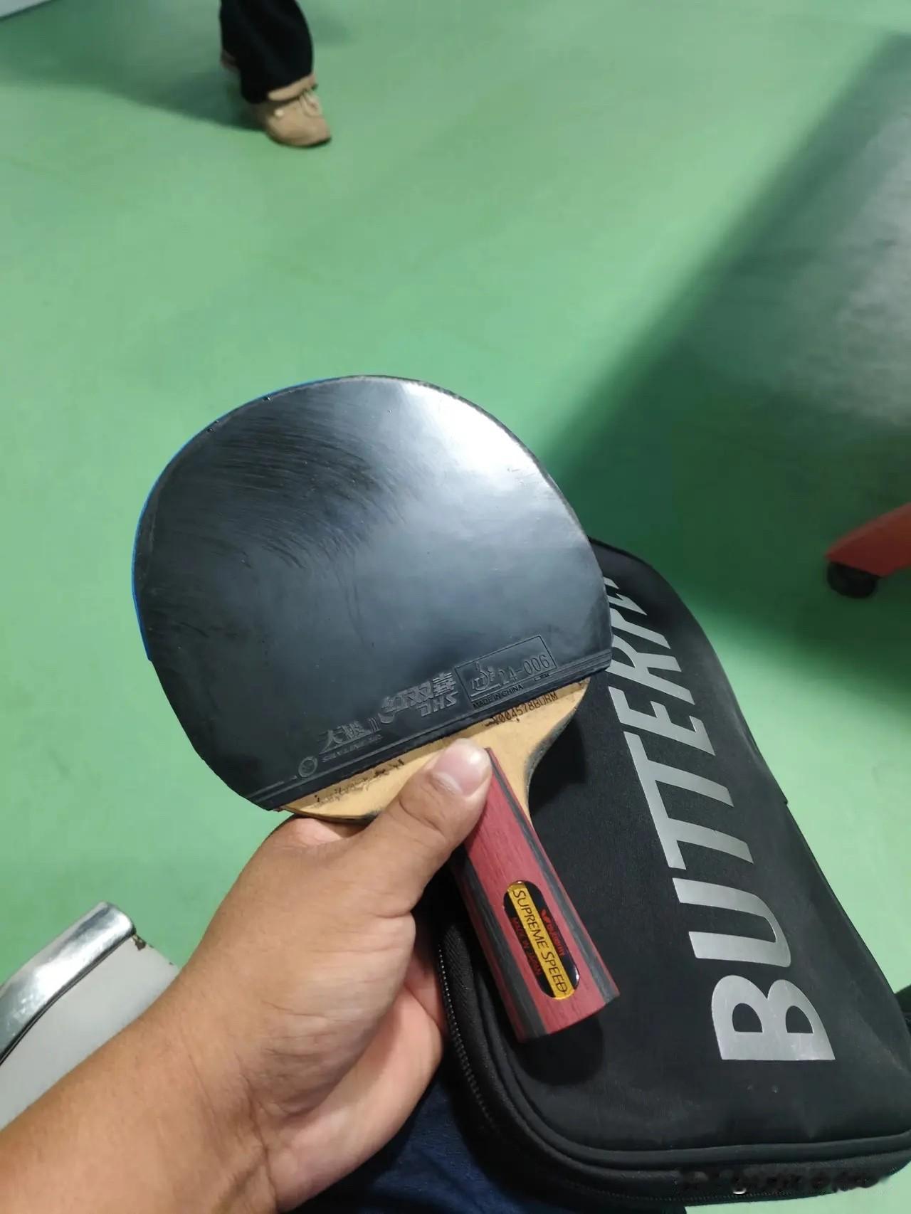 我对乒乓球早就看开了，作为业余爱好者打的再好又能怎么样，虽然我一直沉迷热爱乒乓球