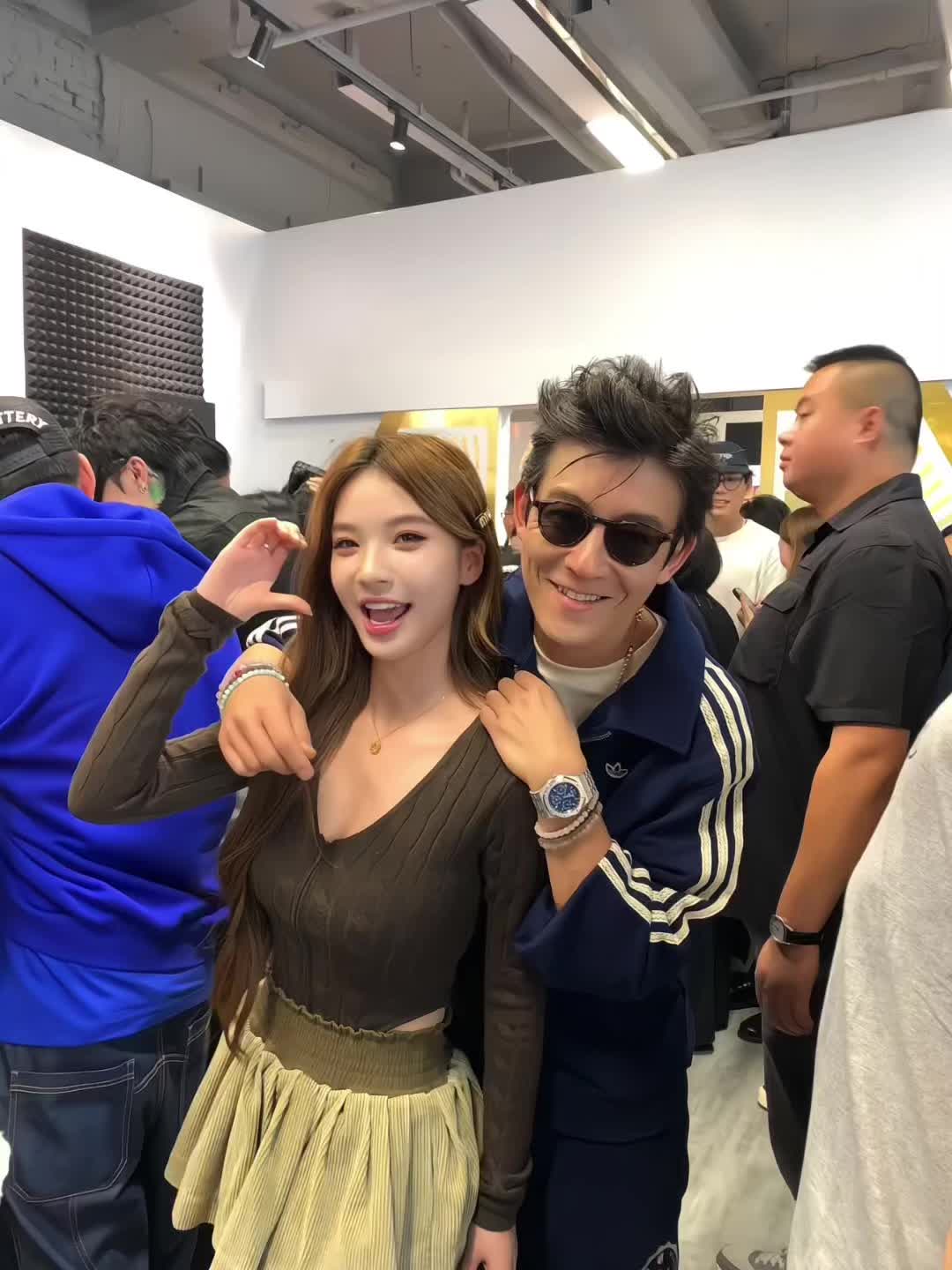 又帅出新高度🤩 祝35POINT大卖🔥