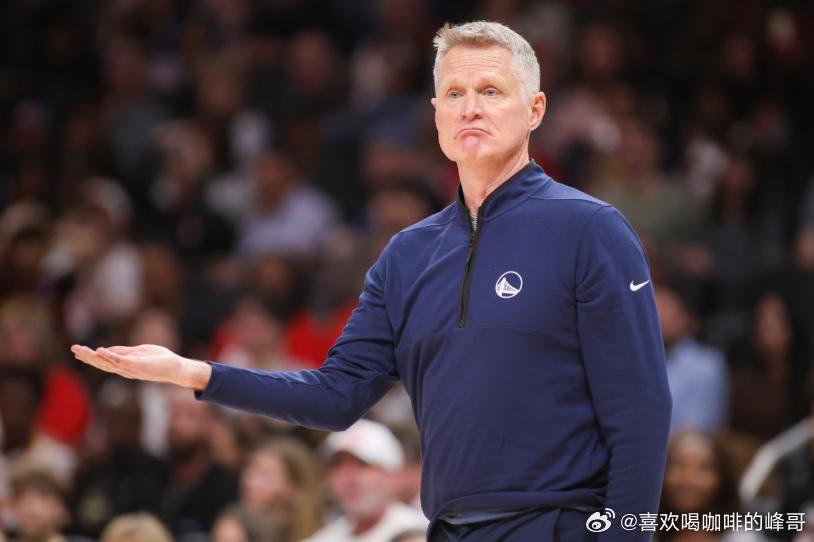 今天上午，勇士主帅科尔参加了湾区电台节目《Willard and Dibs》。谈