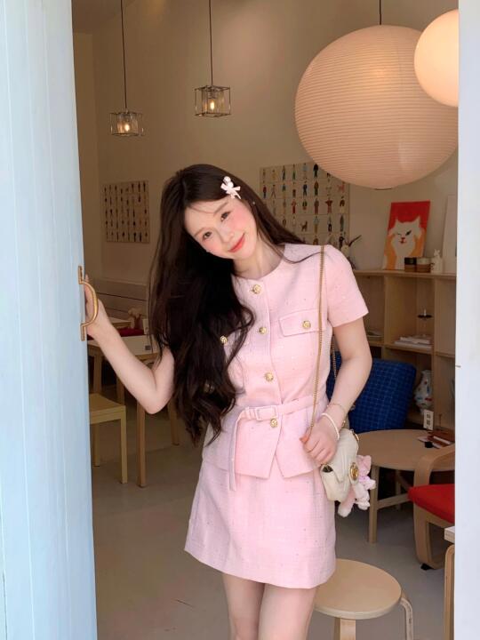 很不高兴为您服务  ˶᳐•ω< ᳐˶🎀ฅ ੭