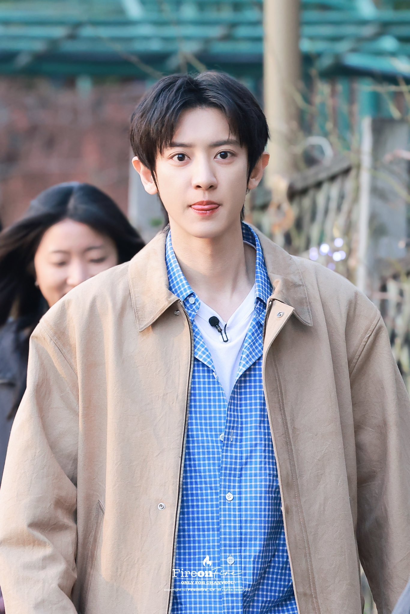 近日的朴灿烈颜值 