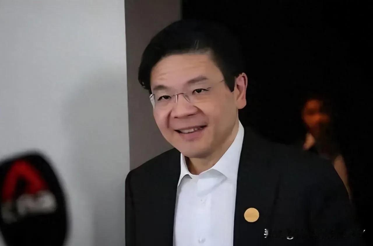 新加坡在黄循财当总理之后，对华态度就迅速转为对抗。凡是那些对华不友好的，黄循财都