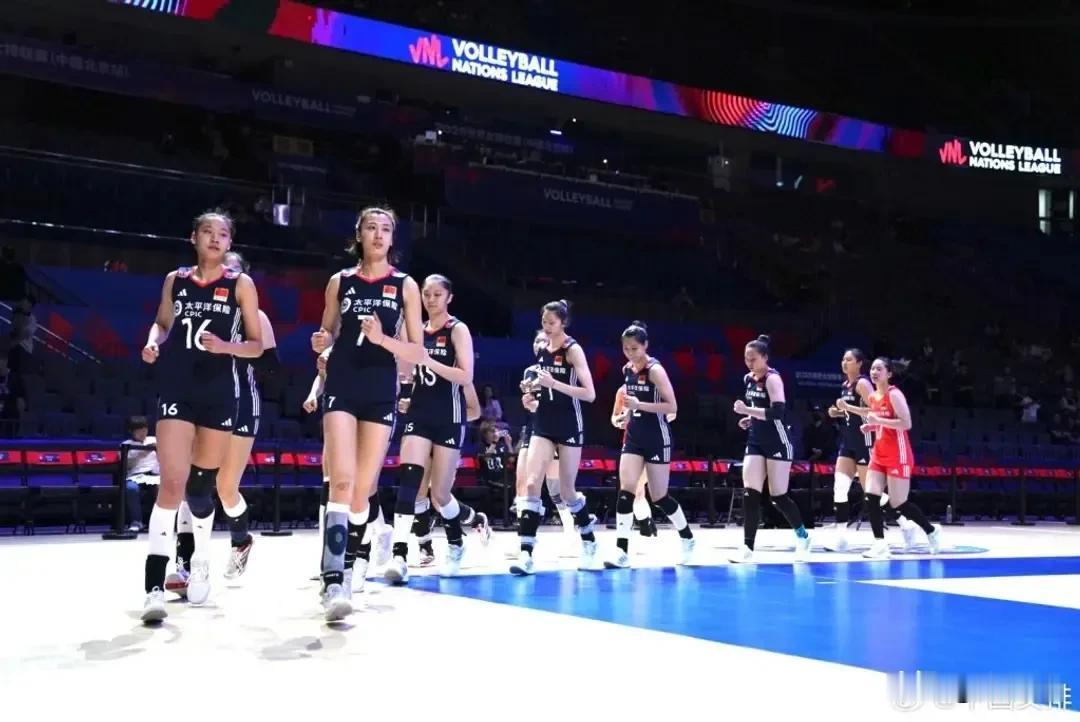 北京时间6月7日晚，中国女排以3-0完胜法国队，在世界女排联赛北京站迎来关键胜利