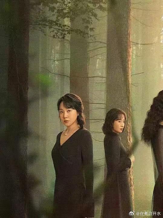 闫妮剧里剧外都像喝了二两被闫妮饰演的迷糊妈妈笑到，日常坑女儿作业也太真实了，这种