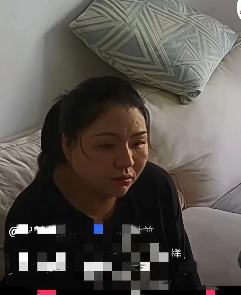 妻子生完孩子身材走样，丈夫居然嫌这嫌那，说过不下去要离婚，妻子想挽留，还特意出去