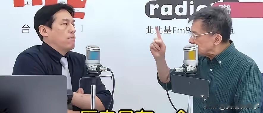 据台媒报道，现年86岁高龄的沈富雄在黄伪翰专访时，直接针锋相对，告诉黄伪翰你就是
