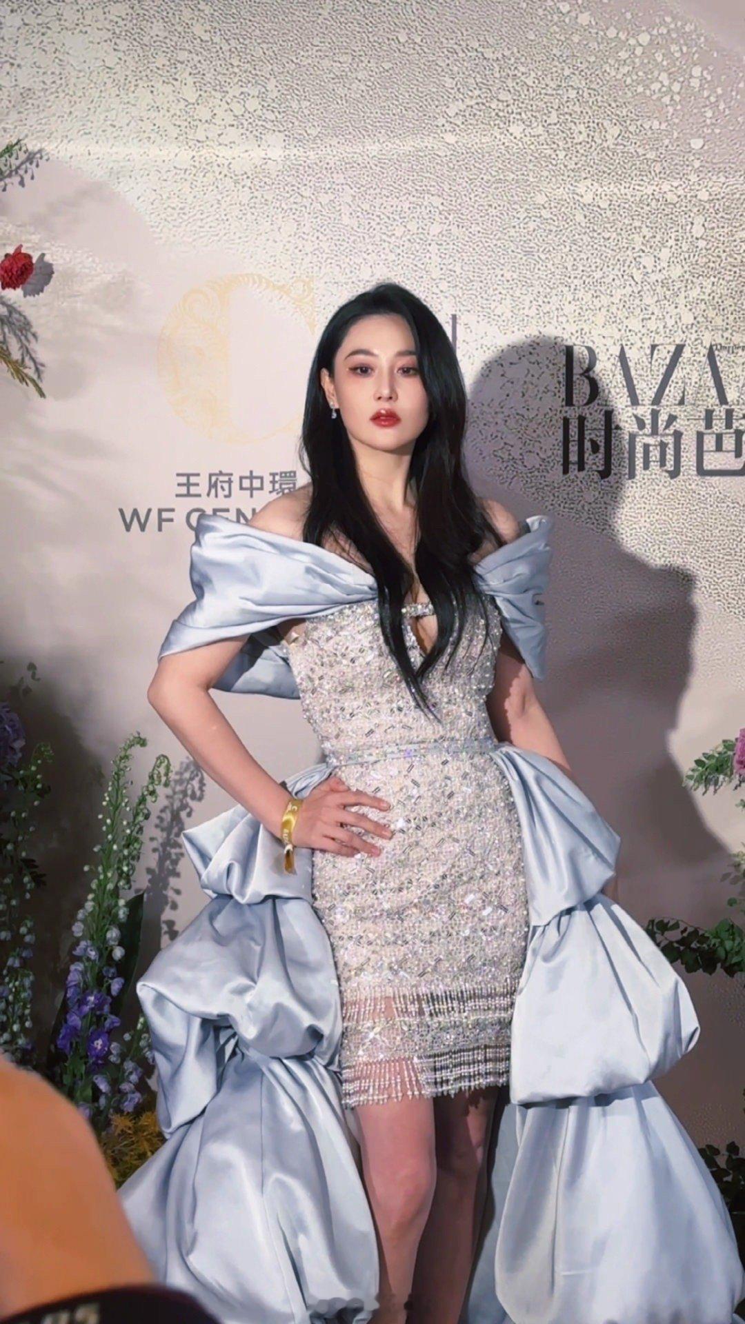 张馨予[色][锦鲤附体][锦鲤附体][舔屏][舔屏][爱慕][舔屏][舔屏][爱