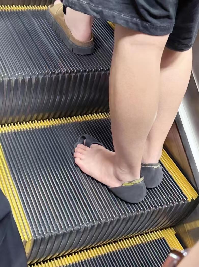 这鞋设计的，前不着村后不着店[捂脸][捂脸][捂脸]